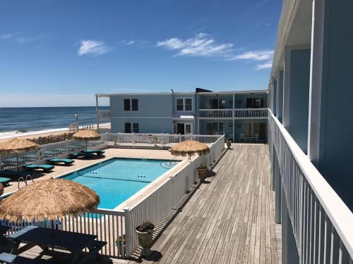 Ocean Surf Resort - image 3