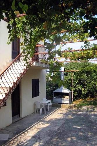  Triple Room Supetar 2868a in Supetar