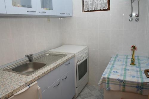 Double Room Sutivan 2943b - image 5