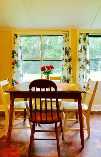 virtuve, Mission Springs Resort in Barksdale (WI)