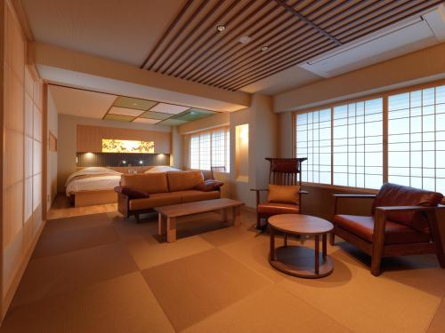 Superior Room with Tatami Area and Jet Bath - Non-Smoking - Buffet Breakfast + Buffet Dinner Included
