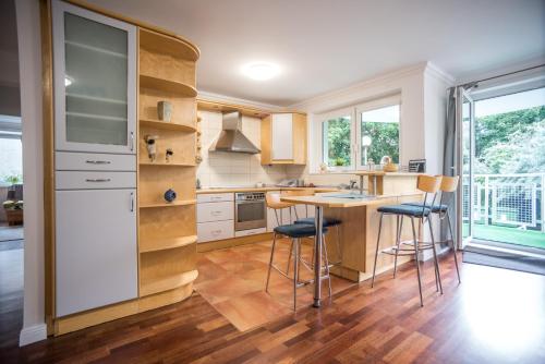 Family Apartment Victus with Parking in Sopot by Noclegi Renters - image 2