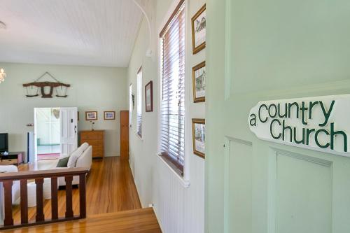 The Church in เอเธอร์ตัน เทเบิลแลนด์