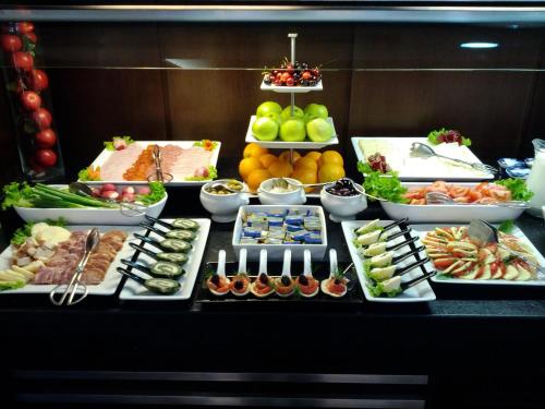 Hotel Cubix - image 7