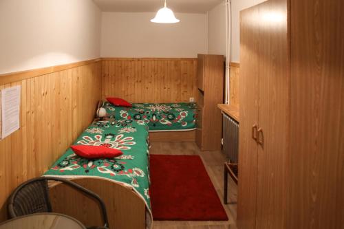 GAZDÓWKA POD JABŁONKAMI - image 7