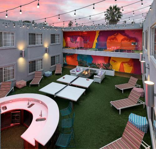 The Kinney Venice Beach