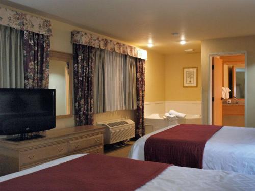 Best Western Plus Caldwell Inn & Suites