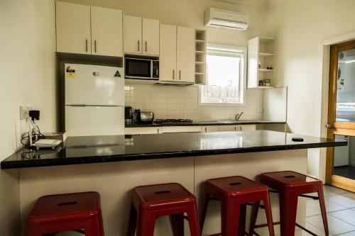 مطبخ, Simmers Serviced Apartments in ويليام ستون