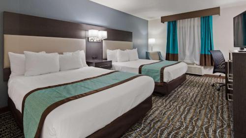 Queen Room with Two Queen Beds