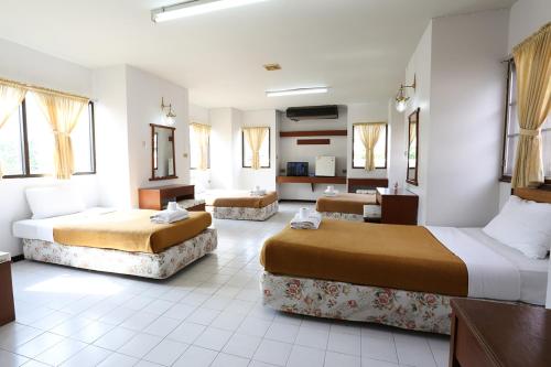 room detail thumbnail 1