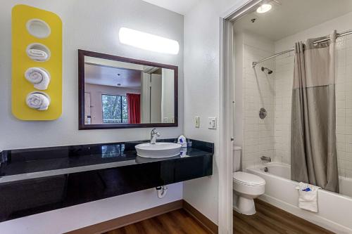 Motel 6 Fresno - North Barcus Avenue Fresno (CA)