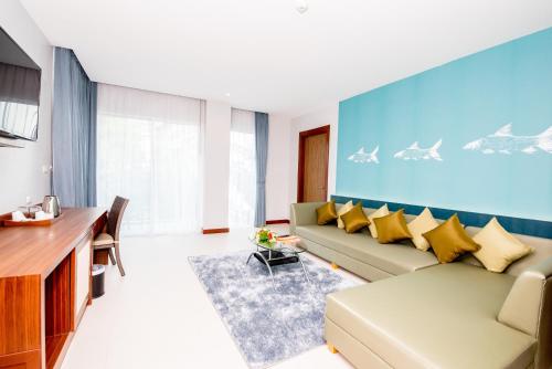 room detail thumbnail 0