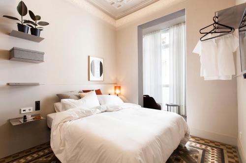 DestinationBCN - Universitat Rooms – Barcelona, NJ