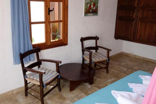 Cretan Village Hotel - image 3