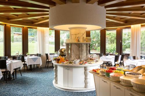 อาหารและเครื่องดื่ม, โรงแรมการ์นี โรเมอร์โฮฟ (Hotel Garni Romerhof) in อินน์สบรูค-อิกลส์