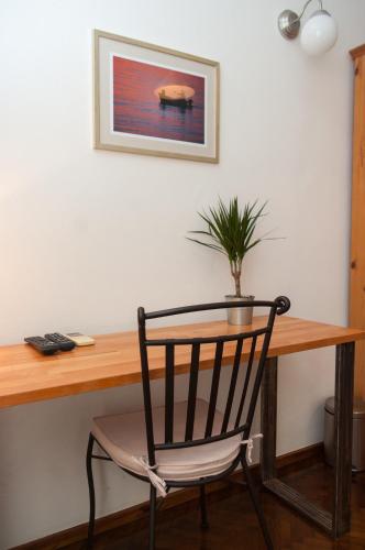 Double Room with Private Bathroom image 7