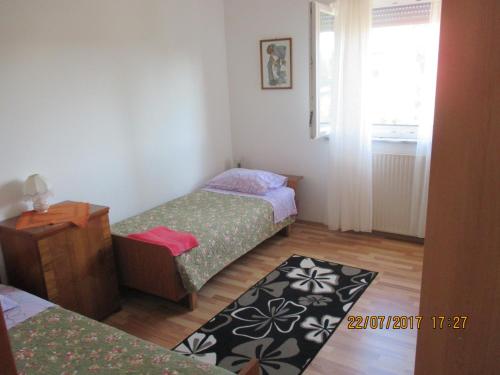  Apartments Sandra in Novigrad