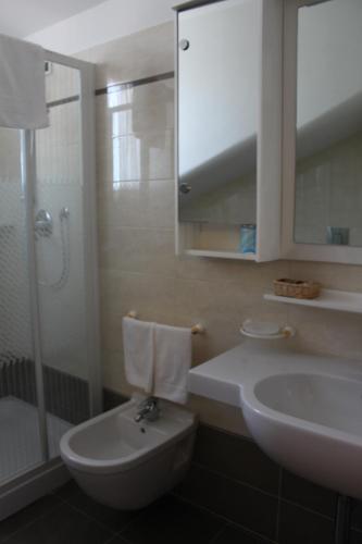 Hotel Girasole - image 11