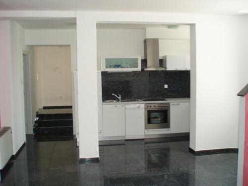 Luxury Apartments Zana - image 3