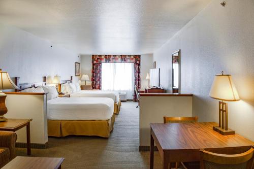 Holiday Inn Express & Suites Jacksonville, an IHG Hotel