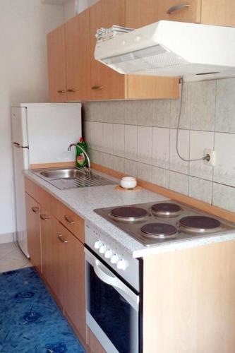 Apartments with a parking space Vodice - 5237 - image 6
