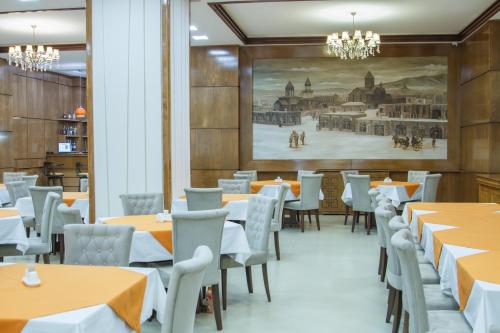 Restaurant, Hotel Plaza Viktoria in Gyumri