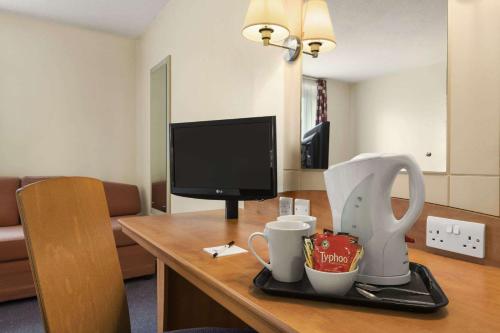 Days Inn Cannock - Norton Canes - image 3