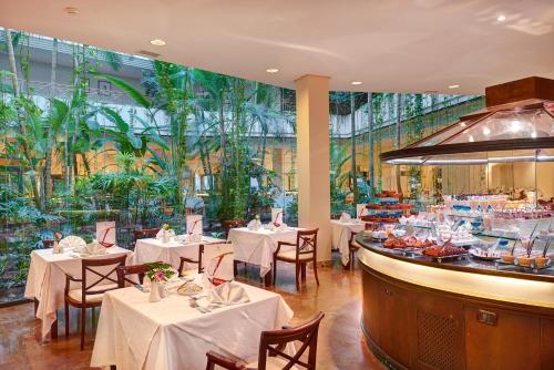 Hipotels Natura Palace Adults Only - image 11