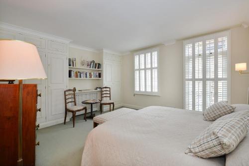 Ennismore Mews, Londýn (fotografie 10)