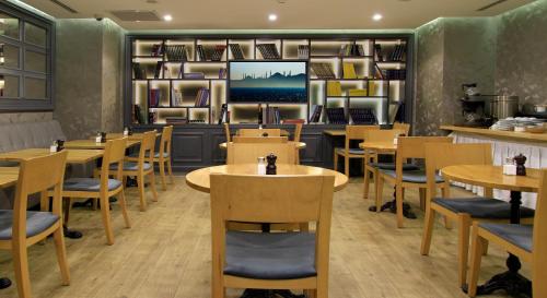 Aston Hotel Taksim - image 4