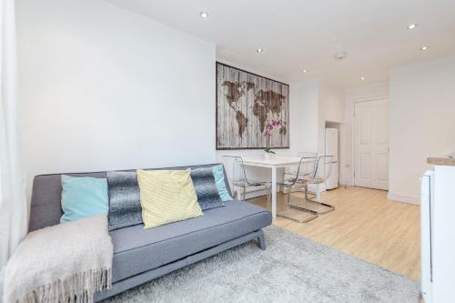Clapham 2bed With Patio By Basetogo, Clapham, London