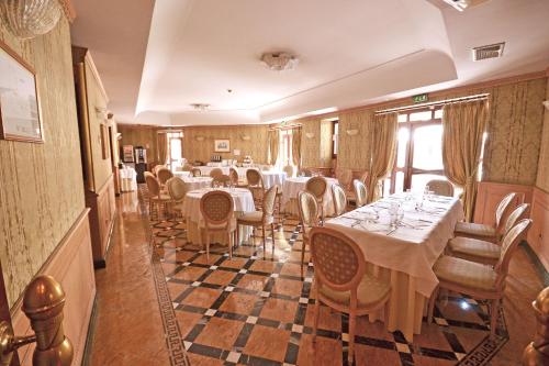 Restaurant, Hotel Cilicia in Appio Latino