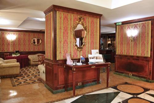Lobby, Hotel Cilicia in Appio Latino