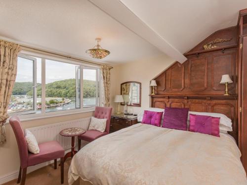 Dolphin Guest House - image 14