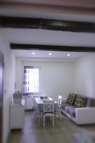 Apartment with Garden View