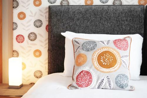 Tee-Side Guest House Room Type - Deluxe Double Room with Shower