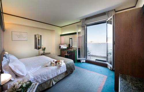 Hotel Royal Palace - image 7