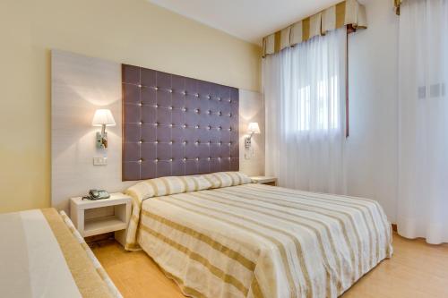Hotel Ambassador - image 3