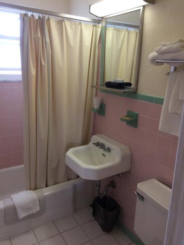 Crystal Sands Motel – Wildwood, NJ
