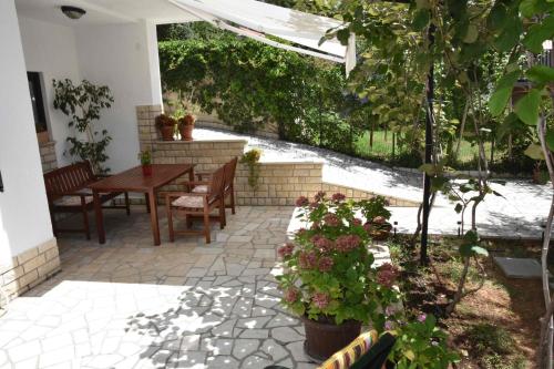 Apartments Ruzica