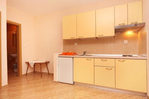 Apartments by the sea Turanj Biograd - 852 - image 5