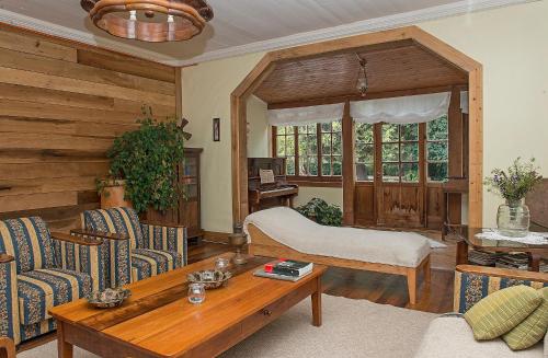 Bar/ Salón, Playa Maqui Lodge in Frutillar