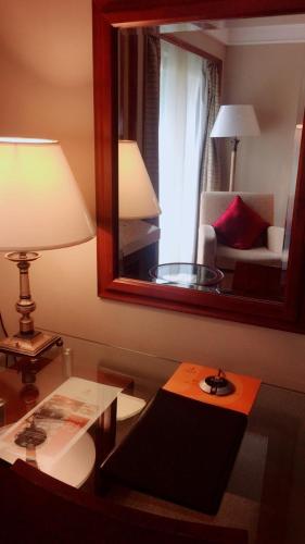 room detail thumbnail 1