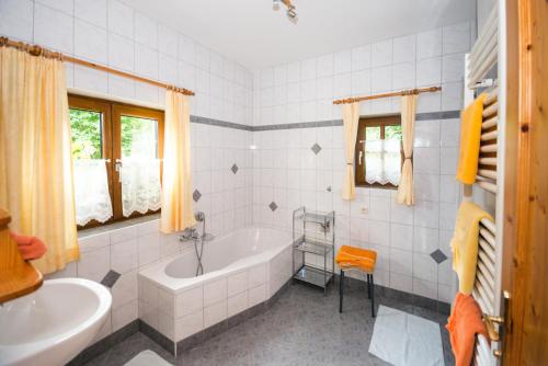 Oberbach - image 4
