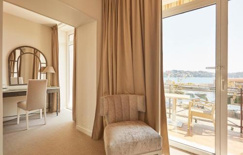 Welcome Hotel - image 11