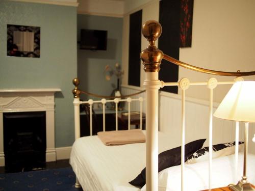 The Coach House - image 8