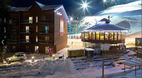 ZimaSnow Ski&Spa Club - Accommodation - Bukovel