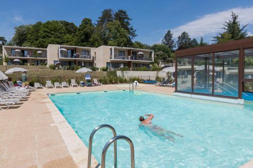 Exterior view of Residence Prestige Odalys Le Clos Saint Michel