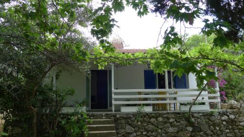 출입구, Villa Galinotis in 마라티아스 (포키스)