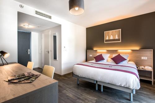 2 double beds